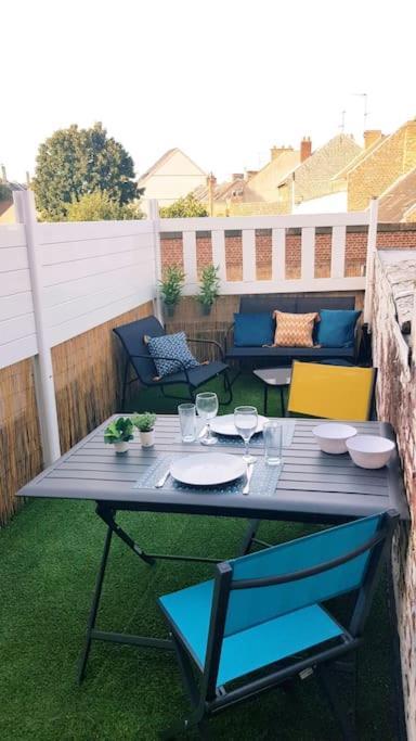 Le Chat Bleu - 26M2- Terrasse Sur Les Toits - Wi-Fi Amiens Extérieur photo